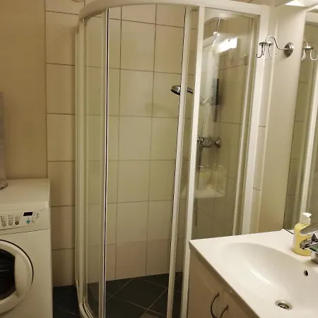 The Little Apartment Sola